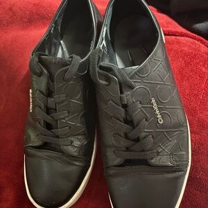 Calvin Klein black sneakers with all over print (used/flaws)